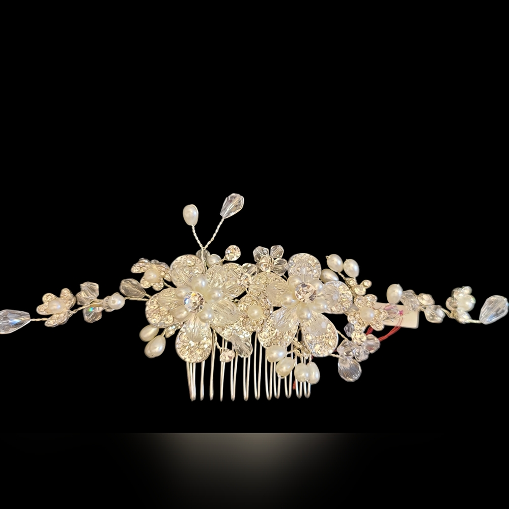 SALE Stunning Gorgeous Bridal Hair Comb NWT 🤩